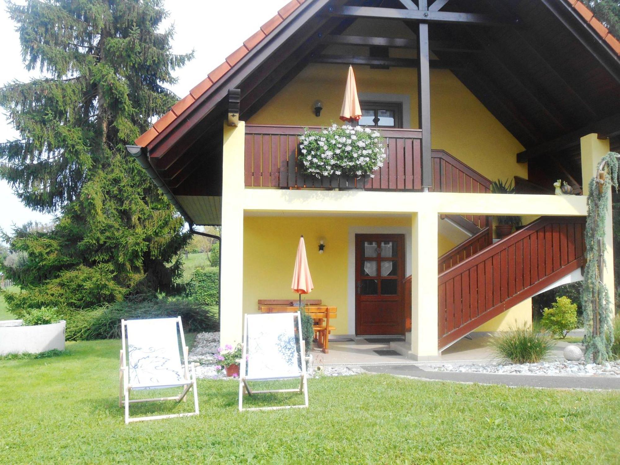 Ferienwohnungen Karin Am Seggauberg Лайбниц Стая снимка