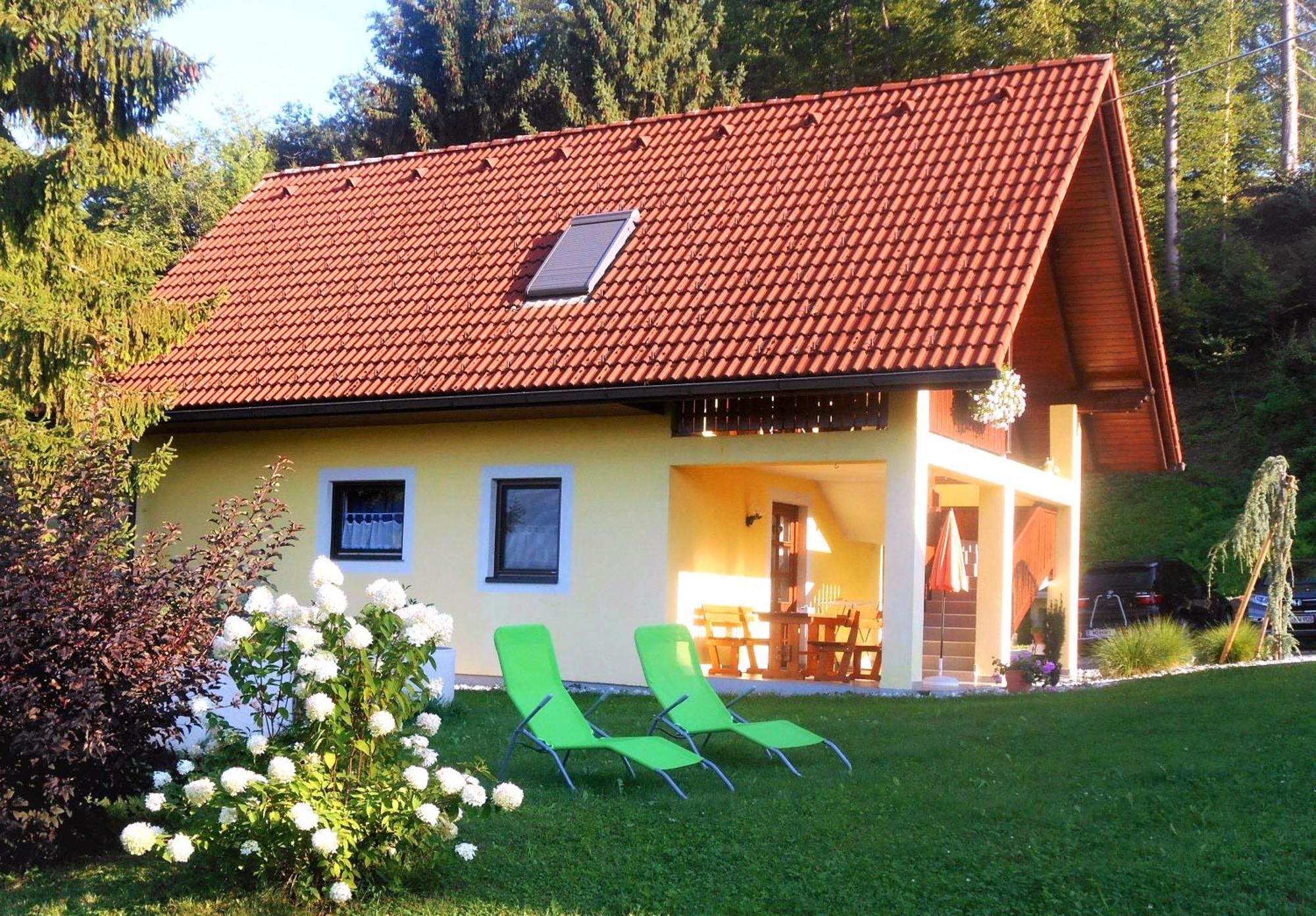 Ferienwohnungen Karin Am Seggauberg Лайбниц Екстериор снимка